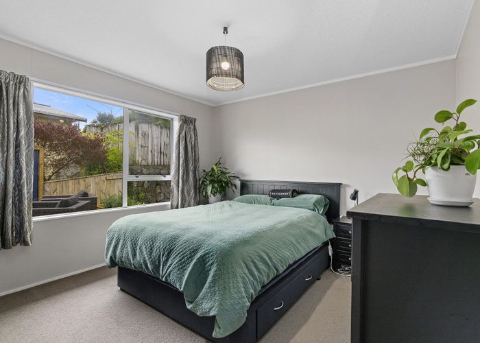  at 14 Kaitangata Crescent, Kelson, Lower Hutt, Wellington