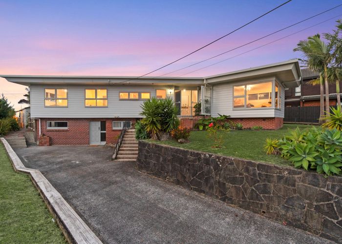  at 95 Ocean View Road, Hillcrest, North Shore City, Auckland
