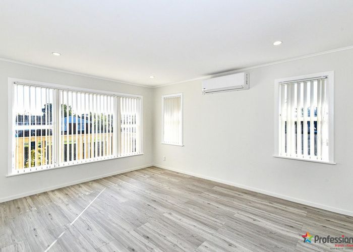  at 22 Lyncroft Street, Mangere East, Auckland
