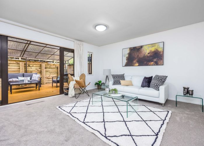  at 15/92 Bush Road, Albany, Auckland