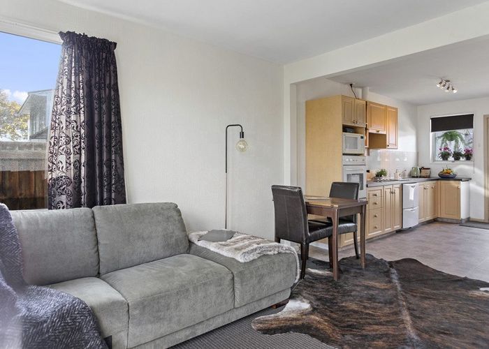  at 2/34 Brougham Street, Addington, Christchurch