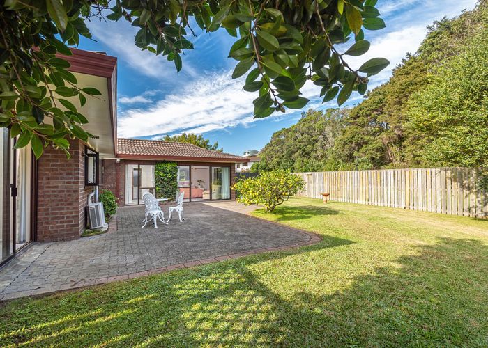  at 35 Greenbank Drive, Saint Johns, Auckland