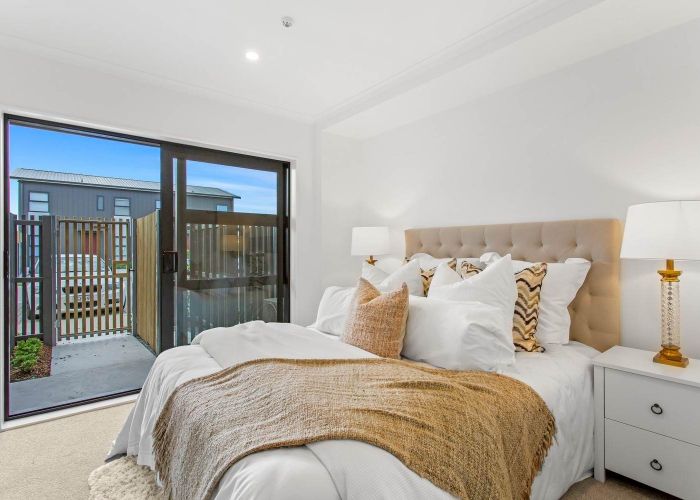  at 4/20 Bader Drive, Mangere, Manukau City, Auckland