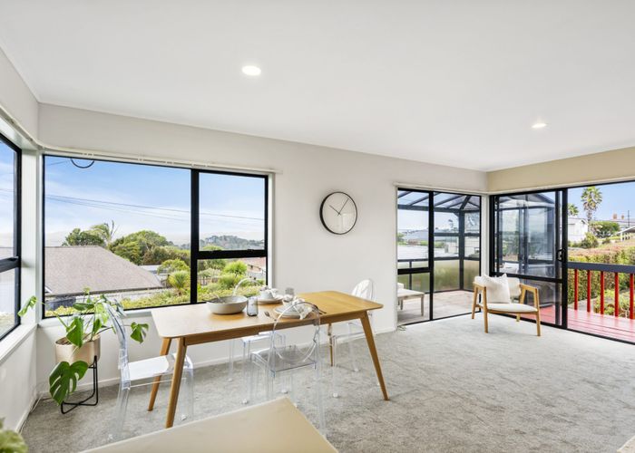  at 2/5 Huka Road, Birkenhead, Auckland