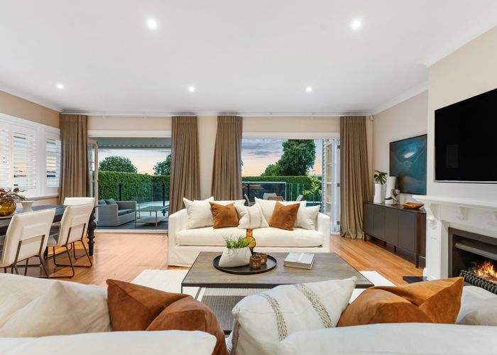  at 14 St Oswalds Road, Greenlane, Auckland City, Auckland