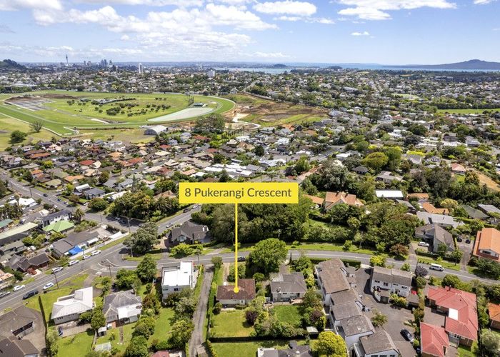  at 8 Pukerangi Crescent, Ellerslie, Auckland