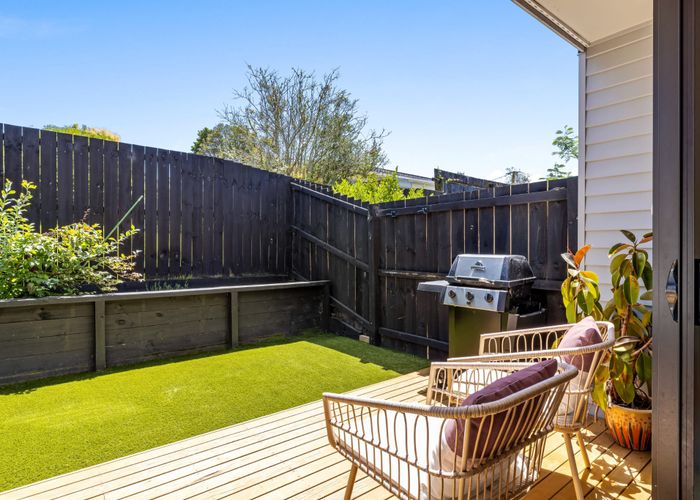  at 5/13 Windy Ridge Road, Glenfield, North Shore City, Auckland
