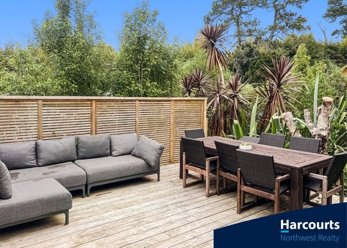  at 323a Triangle Road, Massey, Waitakere City, Auckland