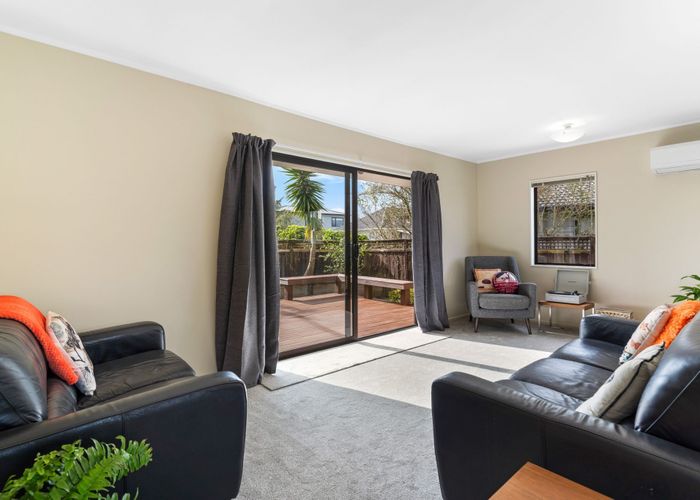  at 2/5 Bolina Crescent, Pakuranga, Manukau City, Auckland