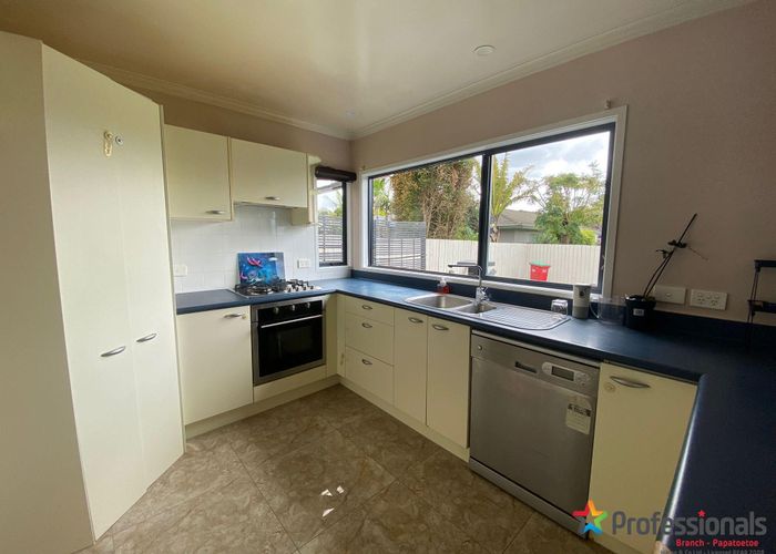  at 32 Rathmar Drive, Manurewa, Manukau City, Auckland