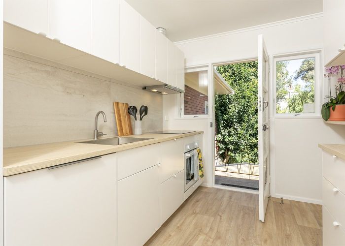  at 1/39  Eaton Road, Hillsborough, Auckland City, Auckland