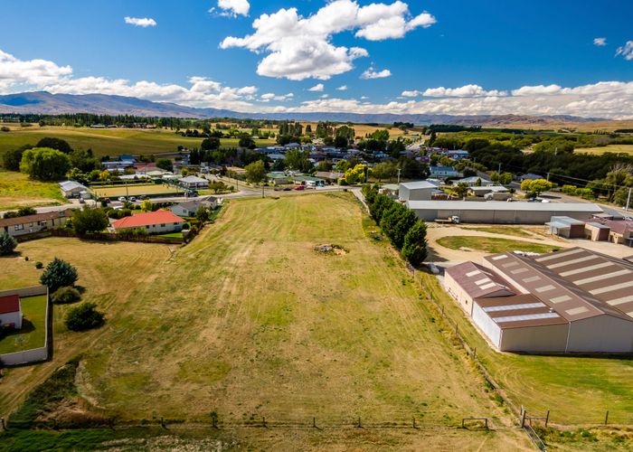  at 7 Cobham Crescent, Omakau
