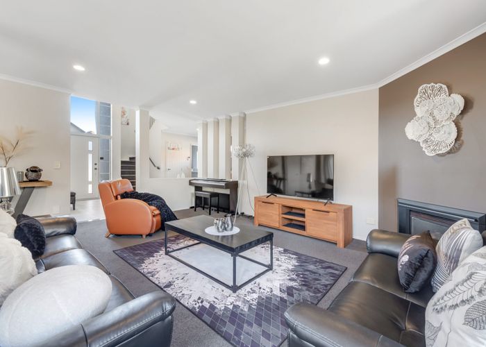  at 8 Deerfield Place, Flat Bush, Manukau City, Auckland