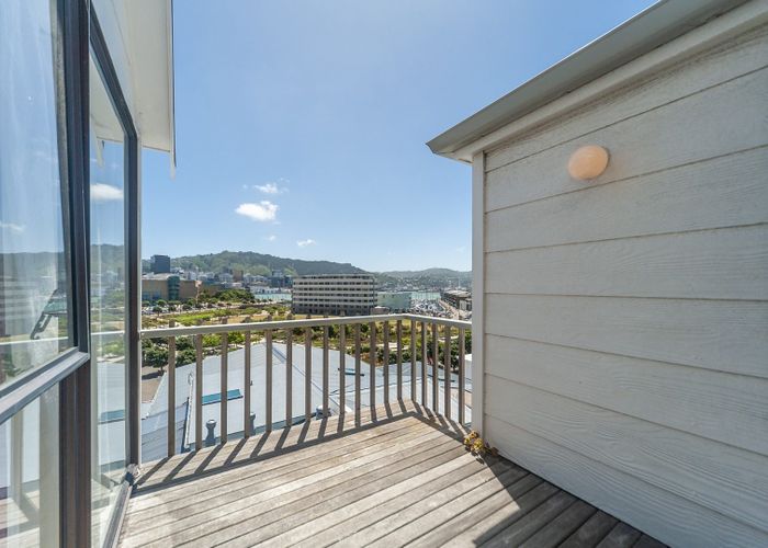  at 9/2 Hood Street, Mount Victoria, Wellington