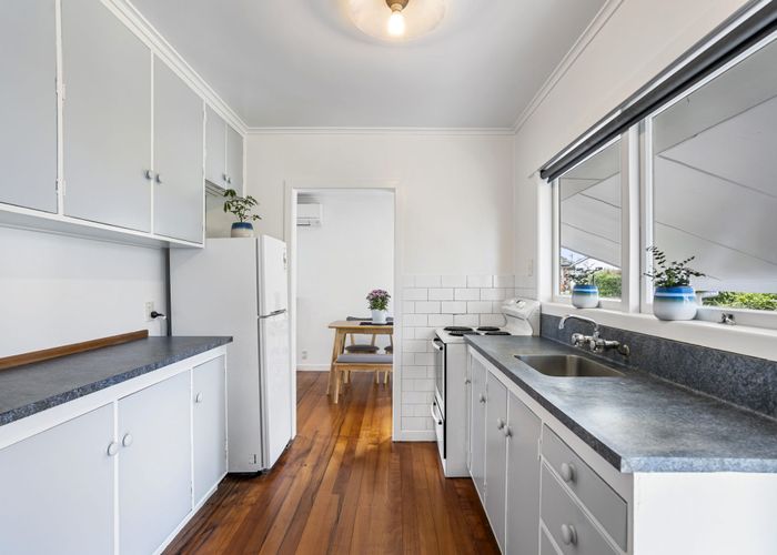  at 15 Levesque Street, Birkdale, Auckland