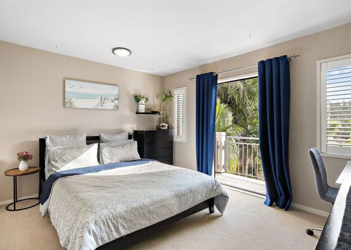  at 25/92 Bush Road, Albany, North Shore City, Auckland