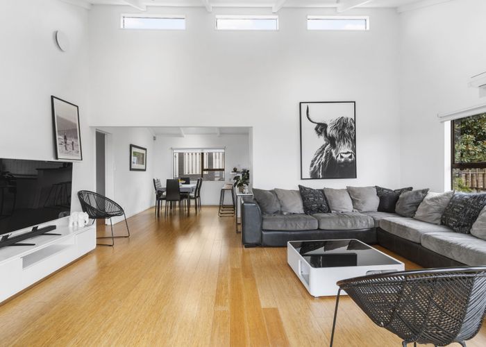  at 2/0 Woodlands Crescent, Browns Bay, Auckland