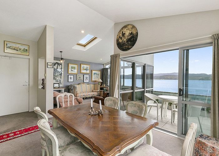  at 3/275 Karaka Bay Road, Karaka Bays, Wellington