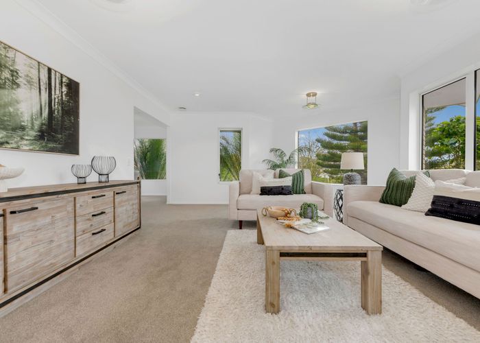  at 1 Keswick Close, Northpark, Manukau City, Auckland