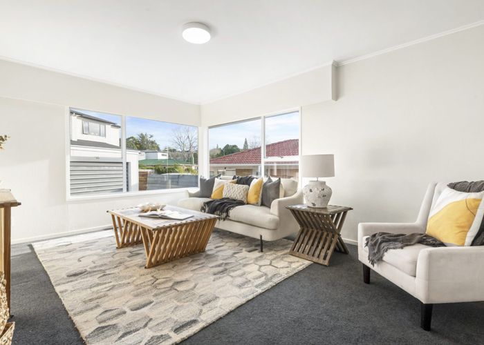  at 2/110 Hillside Road, Glenfield, North Shore City, Auckland