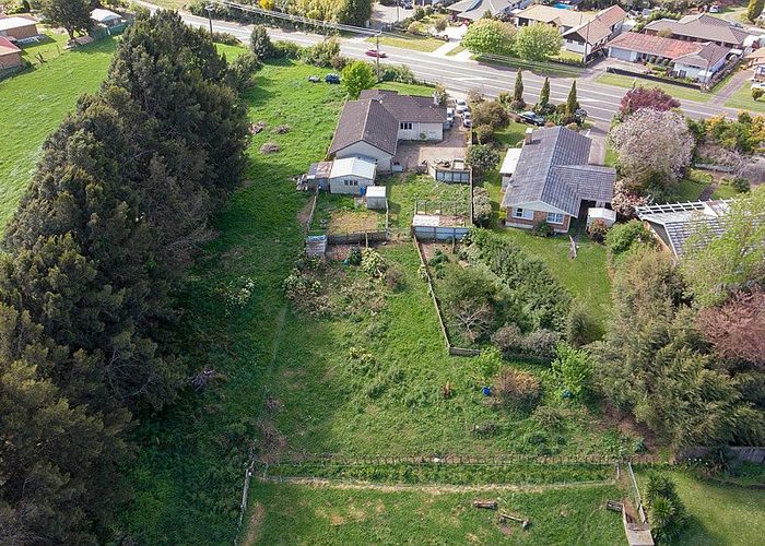  at 2 Lyon Street, Kihikihi, Te Awamutu