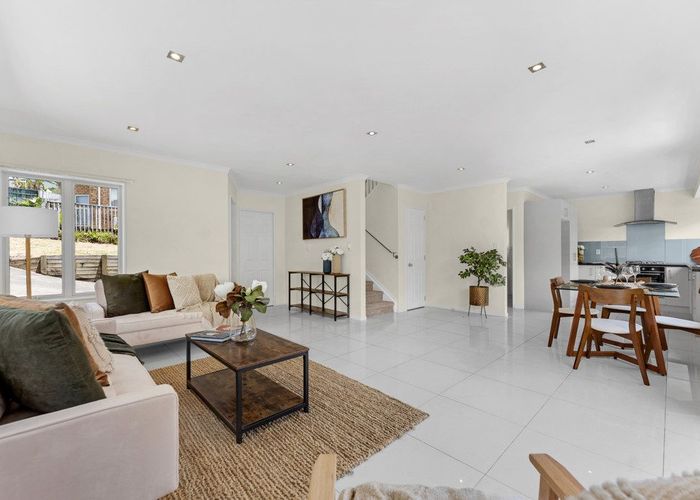  at 2/341 Hillsborough Road, Hillsborough, Auckland
