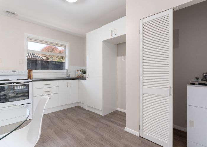  at 4/28 Aikmans Road, Merivale, Christchurch City, Canterbury