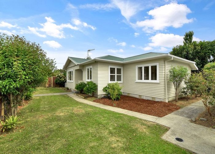  at 21 Kent Street, Gate Pa, Tauranga