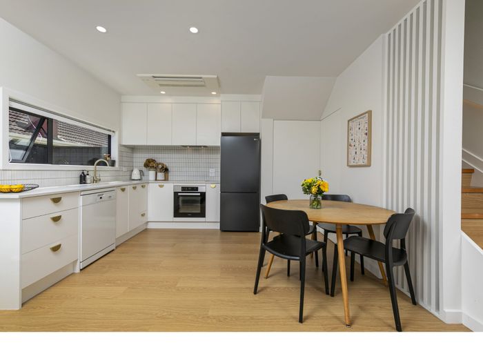  at 70A Neil Avenue, Te Atatu Peninsula, Waitakere City, Auckland