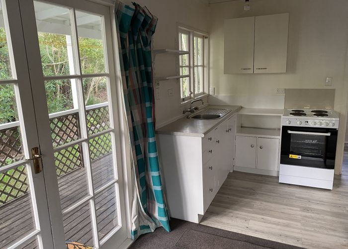  at 264 Beach Road, Campbells Bay, Auckland