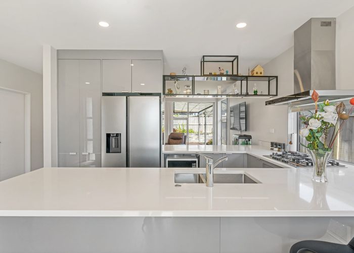  at 12 Hukihuki Drive, Takanini, Auckland