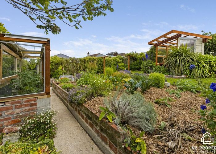  at 6 Kamura Street, Tainui, Dunedin
