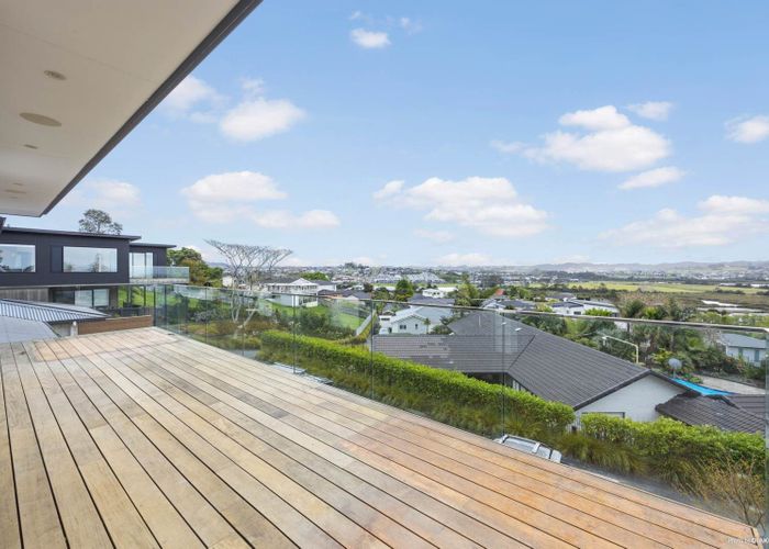  at 2 Ridgeview Close, Red Beach, Red Beach