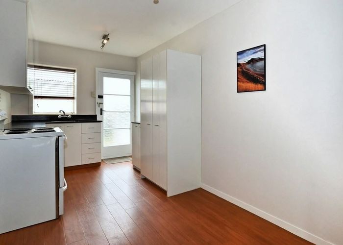  at 4/135  Huxley Street, Sydenham, Christchurch City, Canterbury