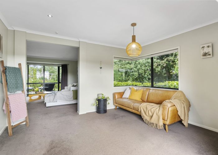 at 18 Blakewell Place, Beachlands, Auckland
