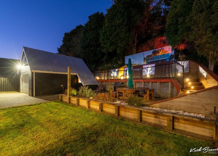  at 15 Johnswood Grove, Clouston Park, Upper Hutt