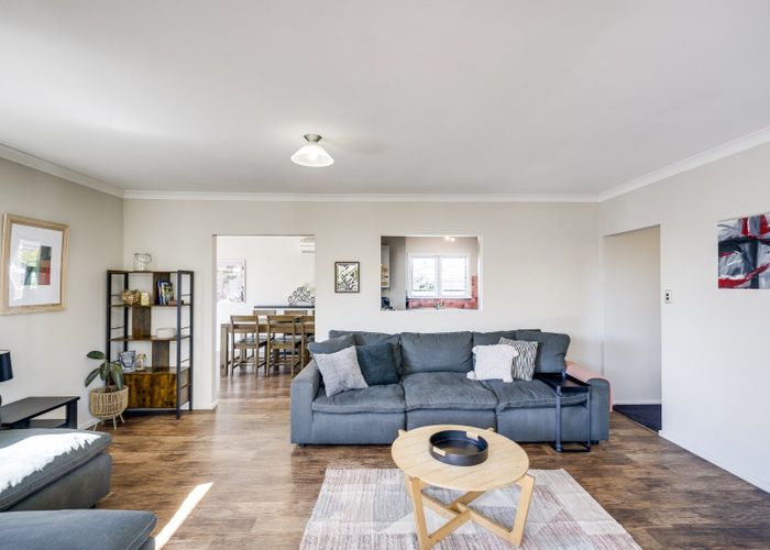  at 43 Neeve Road, Taradale, Napier