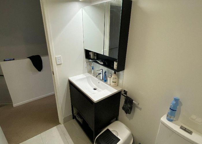  at 10 Rara Lane, Manukau, Manukau City, Auckland