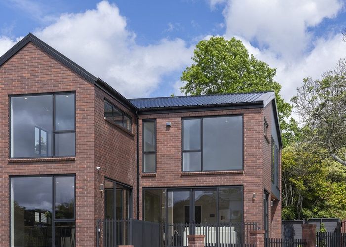  at 1 Weetman Drive, Browns Bay, North Shore City, Auckland