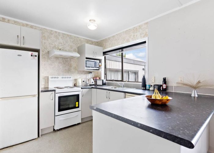  at 1/128 Bruce McLaren Road, Henderson, Waitakere City, Auckland