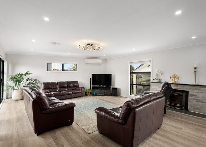  at 15 Collie Street, Hill Park, Manukau City, Auckland