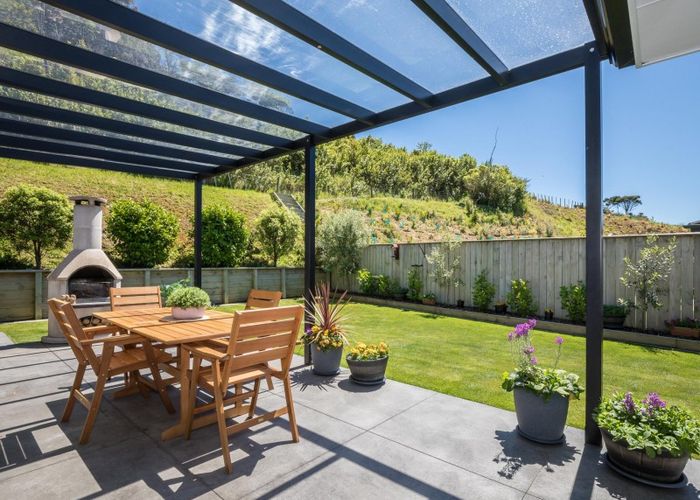  at 35 Banks Boulevard, Whitby, Porirua