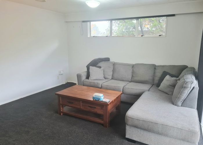  at 2/5B Gemstone Drive, Birchville, Upper Hutt, Wellington