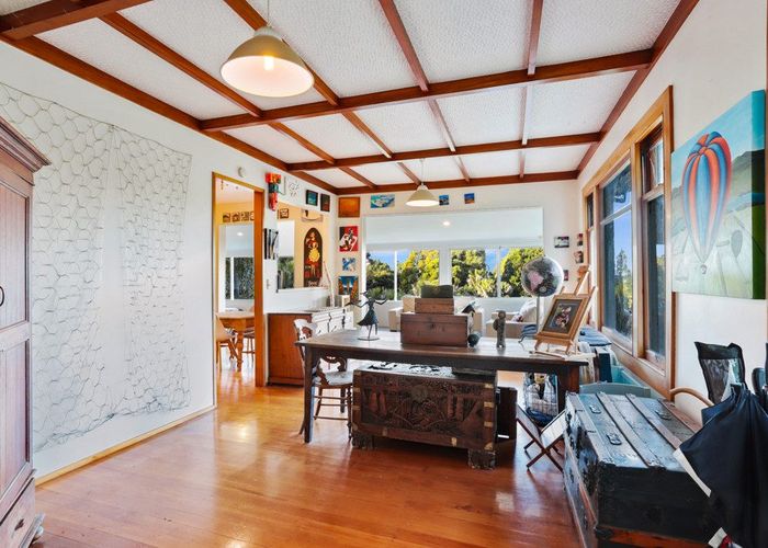  at 867 West Coast Road, Oratia, Waitakere City, Auckland