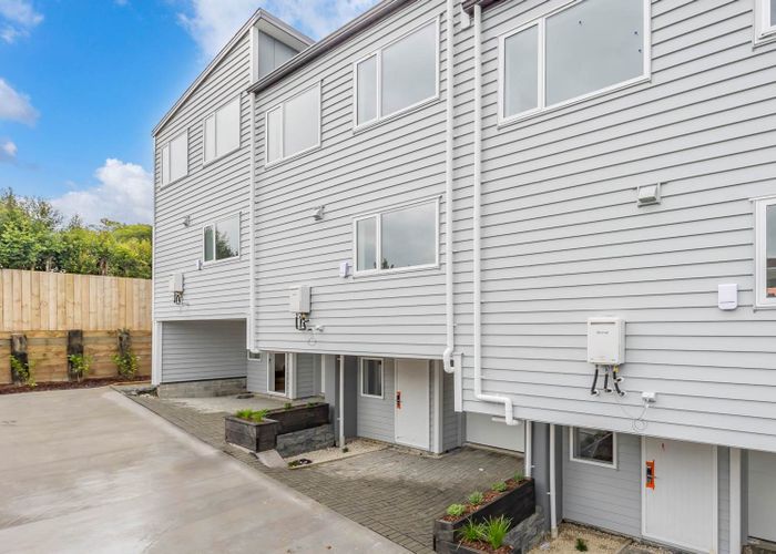 at 7d Liston Street, Northcote, North Shore City, Auckland