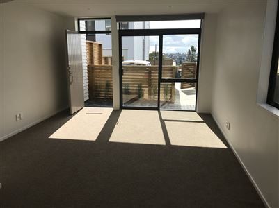  at 22/13-15 Chivalry Road, Glenfield, North Shore City, Auckland