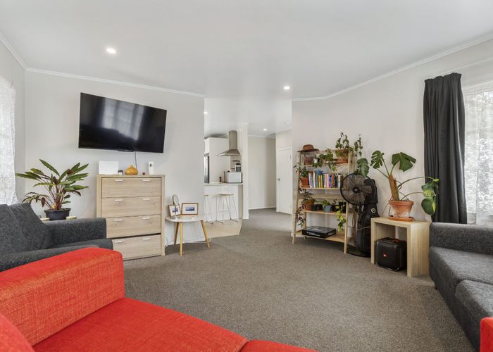  at 35 Johnstones Road, Otara, Auckland