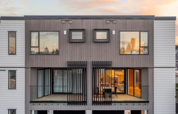  at 3/16 Mapau Road, Greenlane, Auckland