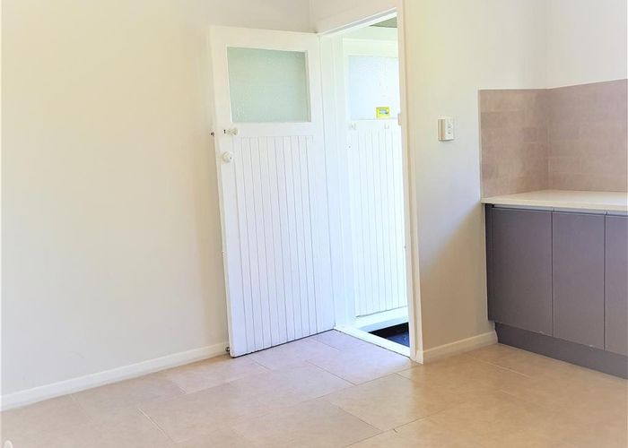  at 1/166 Lake Rd, Northcote, North Shore City, Auckland