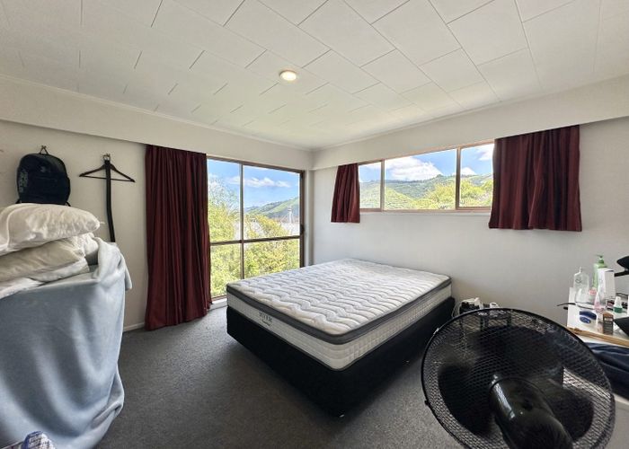  at 5 Alleyne Court, Brown Owl, Upper Hutt